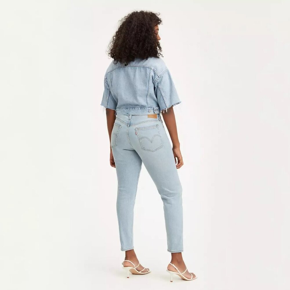 LEVI'S Jeans Wedgie Fit High Rise Light Wash Crop Blue Denim Jeans Sz 31 NWT